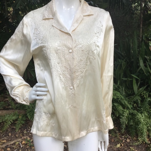 Vintage silk Chinese embroidered shirt - Picture 7 of 9